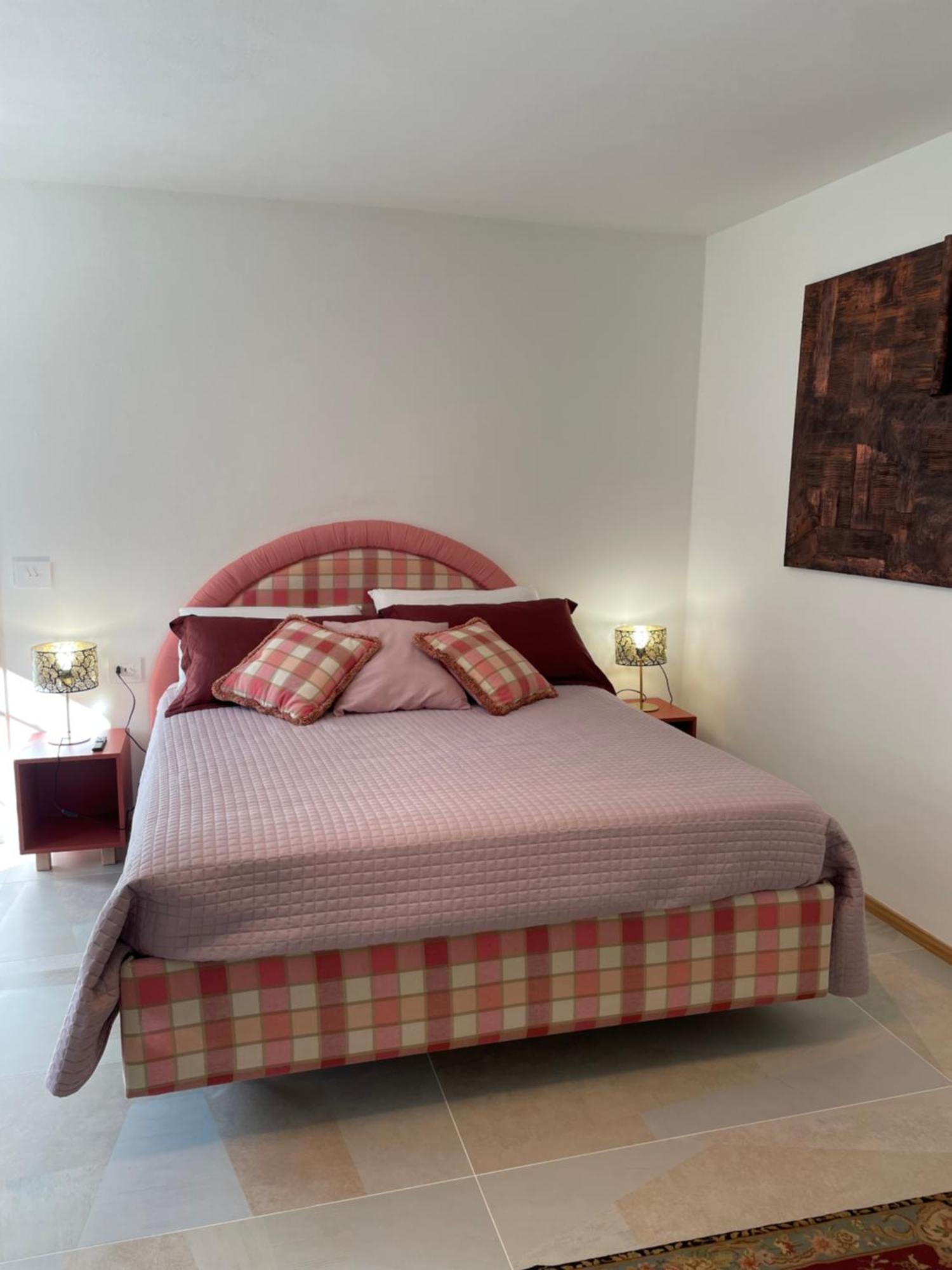 B&B Villa Tersius เตรซซาโน ซุล นาวีโญ ภายนอก รูปภาพ