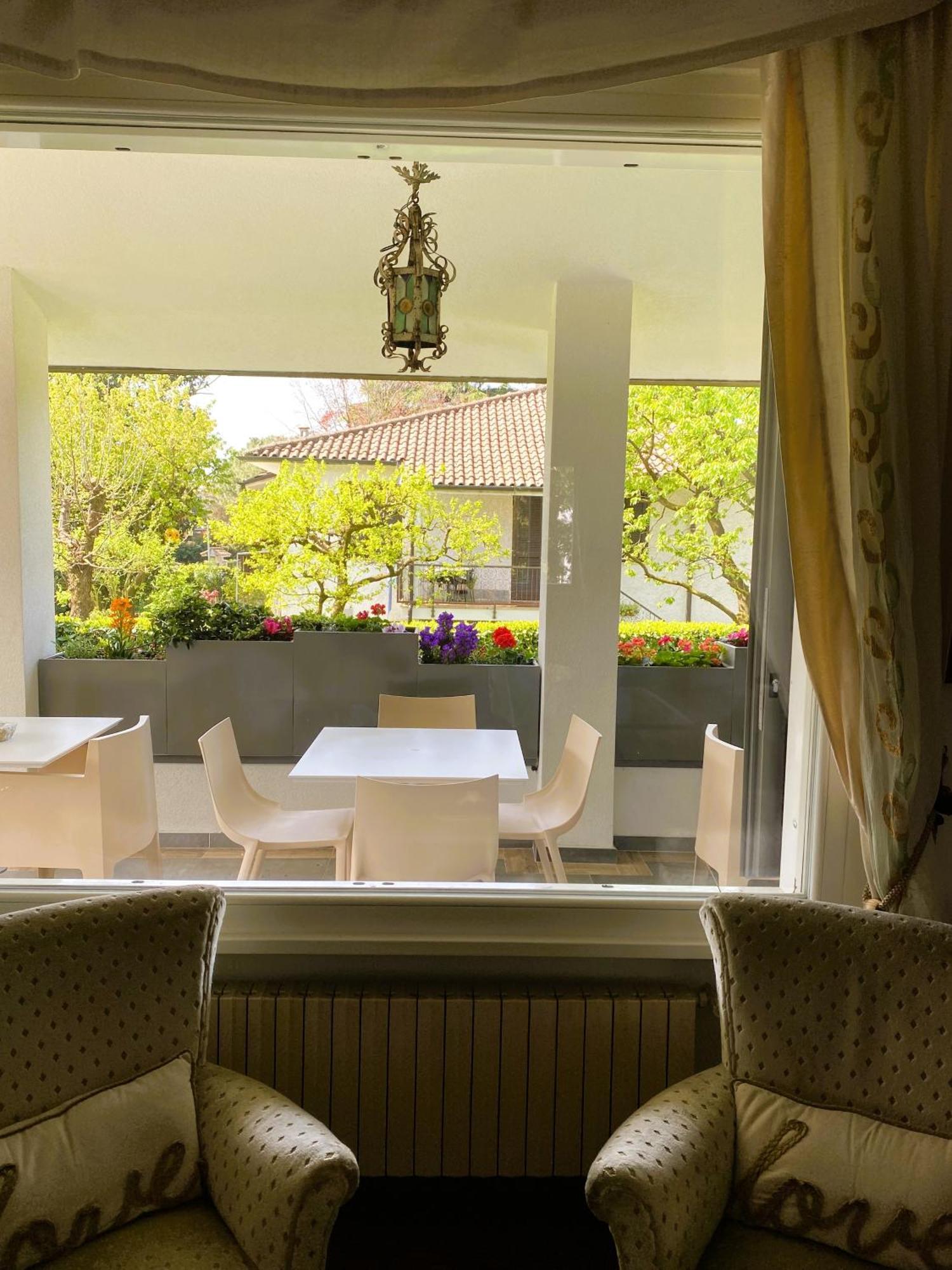 B&B Villa Tersius เตรซซาโน ซุล นาวีโญ ภายนอก รูปภาพ